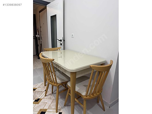 Tables / 1 yıllık tertemiz kullanılmış mutfak yemek masası on