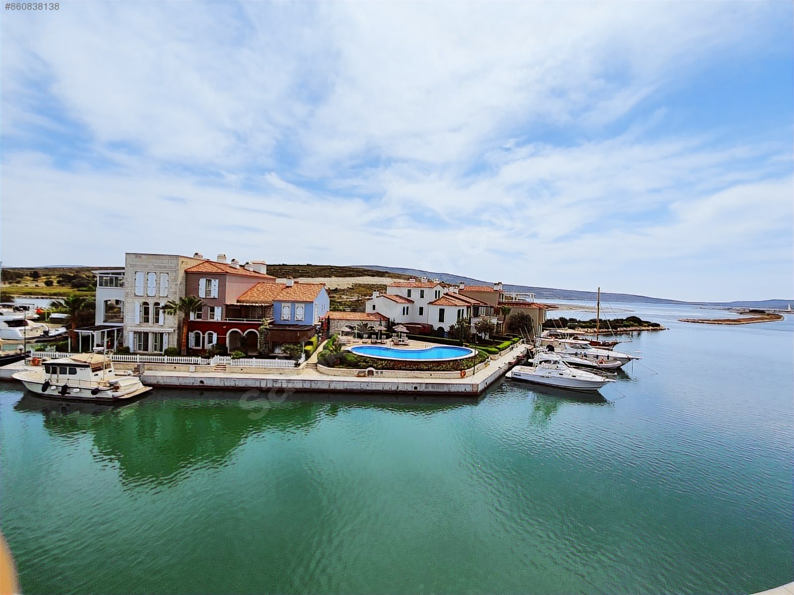 Alaçatı Port Filika Evleri Satılık Yazlık İlanları
