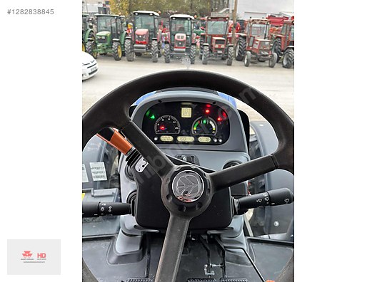 Machinery / Agricultural Machines / Tractors / New Holland / TR6.145S