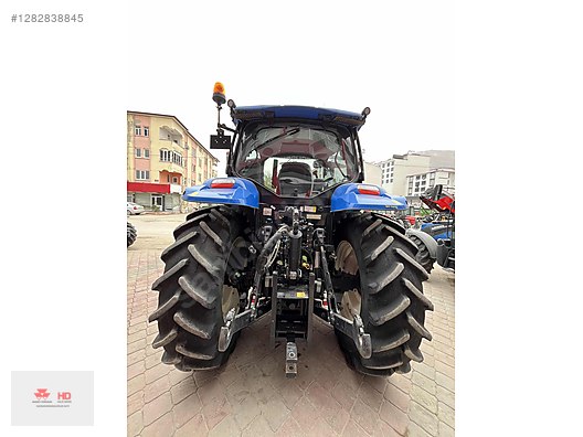 Machinery / Agricultural Machines / Tractors / New Holland / TR6.145S