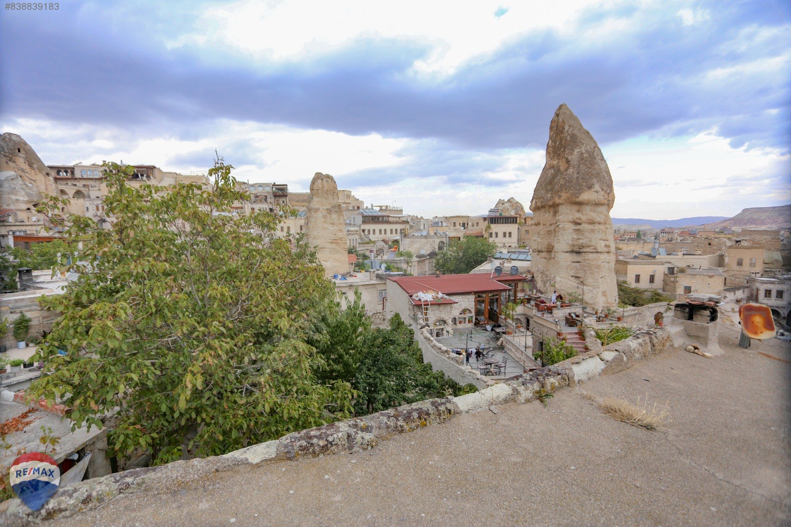 REMAX KATILIM/ CAPPADOCIA GÖREME CAVE OTEL YAPIMA UYGUN EV 840m2