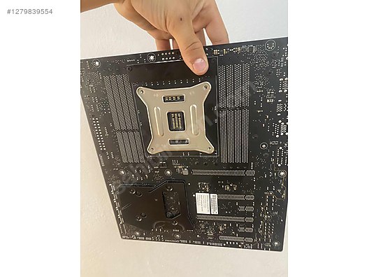 Used & Brand New Items / Computers / Desktops / Desktop Components / Motherboards