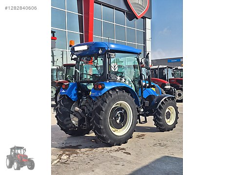 Machinery / Agricultural Machines / Tractors / New Holland / T4.70S