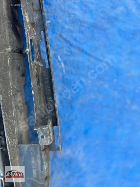 Mercedes E Tampon Braketi (Ön)