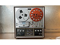 AKAI SURROUND STEREO