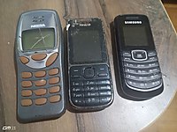 Eski model telefonlar