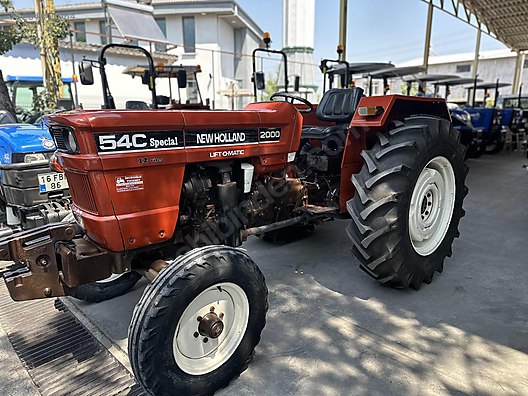 Machinery / Agricultural Machines / Tractors / New Holland / 54C