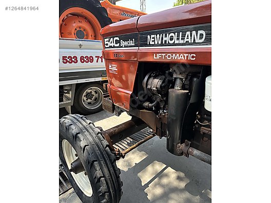 Machinery / Agricultural Machines / Tractors / New Holland / 54C