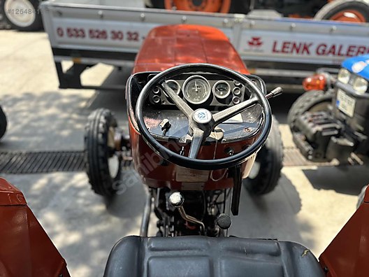 Machinery / Agricultural Machines / Tractors / New Holland / 54C