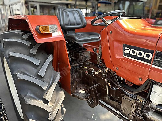 Machinery / Agricultural Machines / Tractors / New Holland / 54C