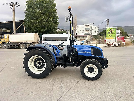 Machinery / Agricultural Machines / Tractors / New Holland / T4.70B