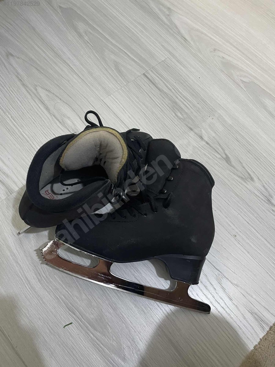 Edea Chorus 245 numara buz pateni botu ve bıçağı