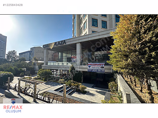 Kiralık HSBC Bank'ın olduğu Plazada 300 m2 Mağaza-Depo #1225843428