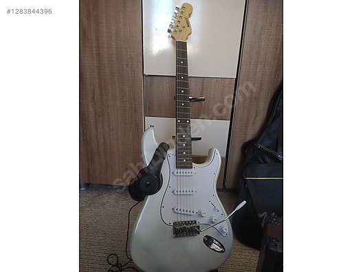 İkinci El ve Sıfır Alışveriş / Müzik / Müzik Aletleri / Telli Çalgılar / Gitar / Elektro