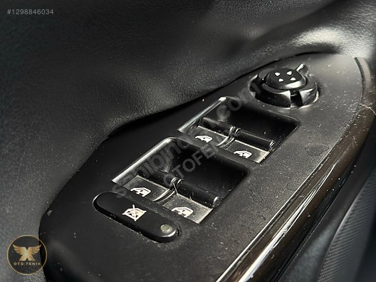 OTOFENİX 2012 GIULIETTA 1.4 TB MULTIAIR DISTINCTIVE 225.000 KM