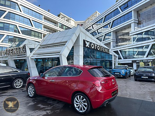 OTOFENİX 2012 GIULIETTA 1.4 TB MULTIAIR DISTINCTIVE 225.000 KM