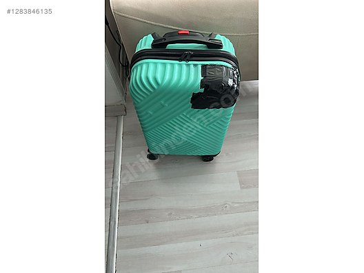 Used & Brand New Items / Clothing & Accessories / Suitcases & Luggage / Single