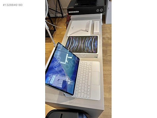 Apple iPad Pro 6 256 GB Tablet - 1328846180