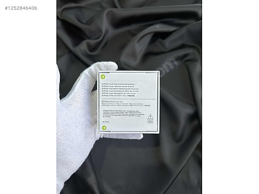 Used & Brand New Items / Cell Phones & Accessories / Accessories / Bluetooth Headphones