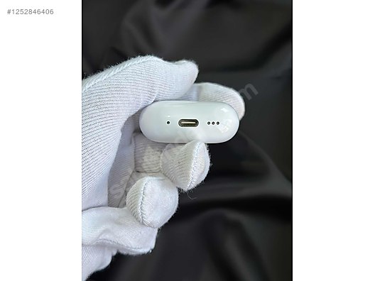 Used & Brand New Items / Cell Phones & Accessories / Accessories / Bluetooth Headphones