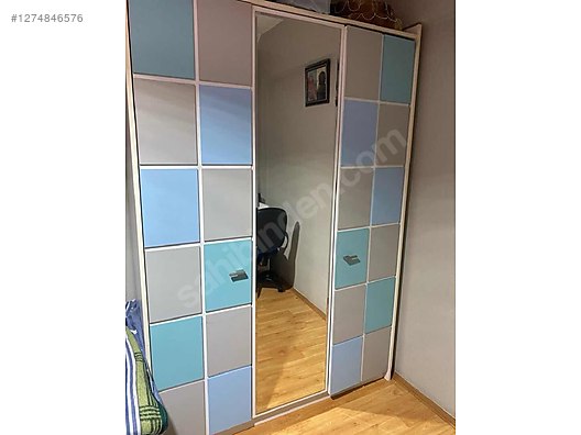 Used & Brand New Items / Home Decor / Furniture / Bedroom / Wardrobe