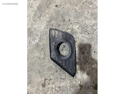 Seat arona sağ sis farı çerçevesi hatasız. 6F9853666B - İlan ve