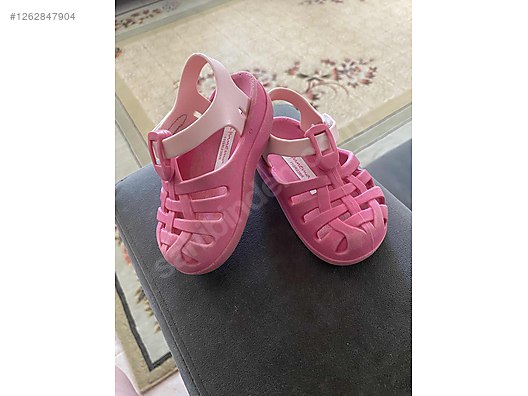 Used & Brand New Items / Mother & Baby / Baby Wear / Shoes & Bootees