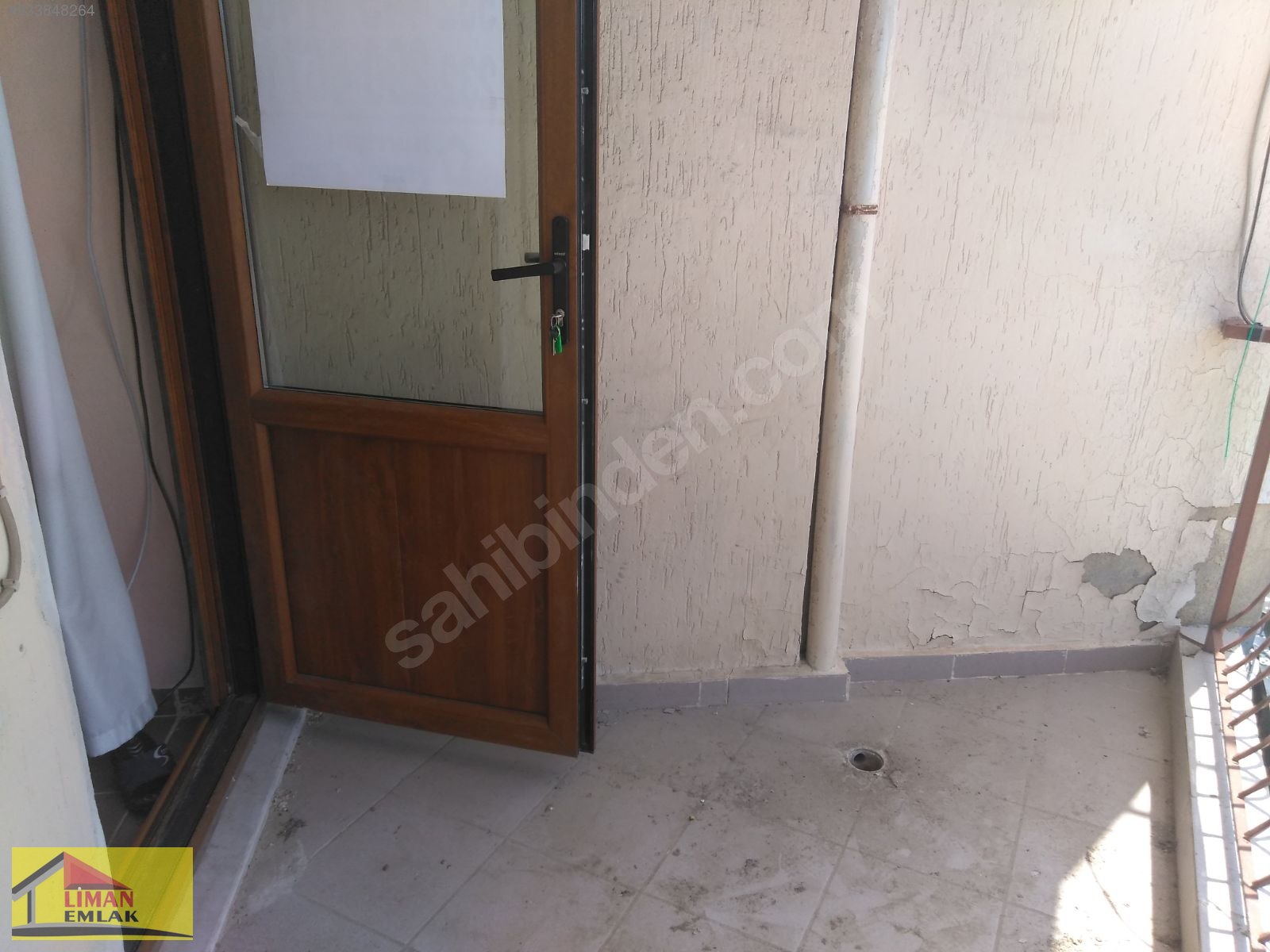 Ayvalık Sarımsaklı Merkezde Köşe Konum Eşyalı 2+1 Satılık Daire