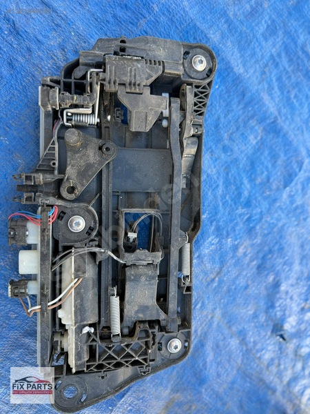 Mercedes EQS Kapı Kolu