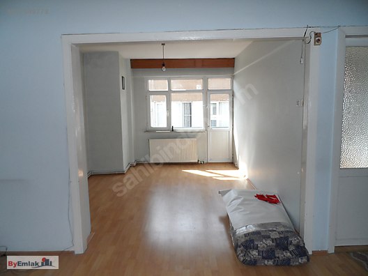 For Rent Flat By Emlak Tan Bayrampasa Merkezde Cift Balkonlu Daire At Sahibinden Com 917849778