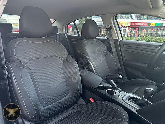 OTOFENİX 2020 RENAULT MEGANE 1.5 BLUE DCI TOUCH OTOMATİK