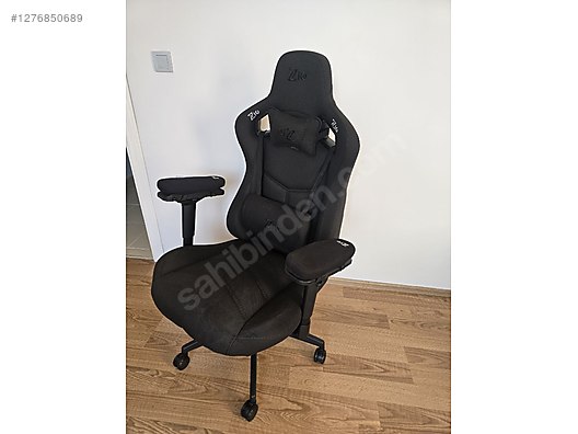 Used & Brand New Items / Gaming & Gamers Exclusive / Gaming Equipment / Gaming Chair