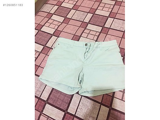 Used & Brand New Items / Clothing & Accessories / Women / Clothing / Shorts