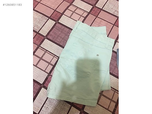 Used & Brand New Items / Clothing & Accessories / Women / Clothing / Shorts