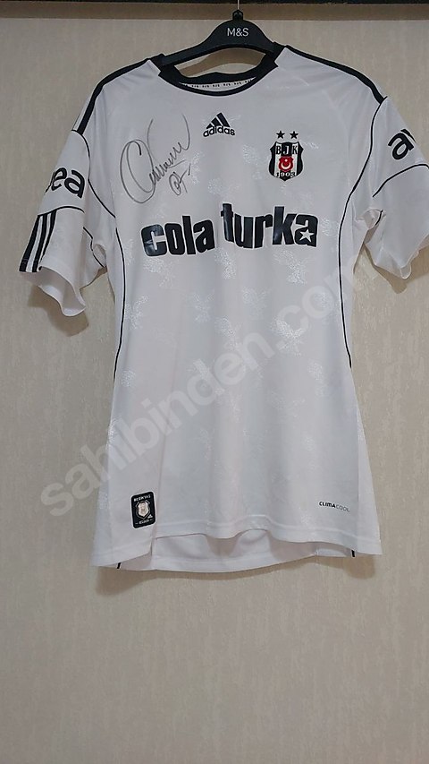 2010 2011 sezonu islak imzali Qresma imzali formasi