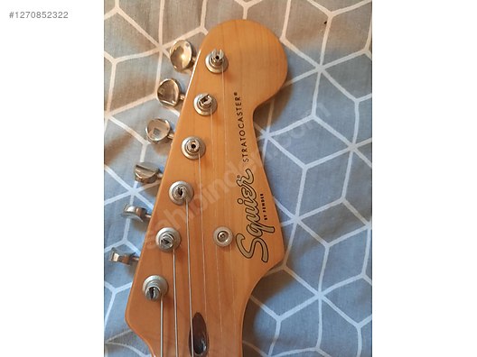Squier Elektro Gitar