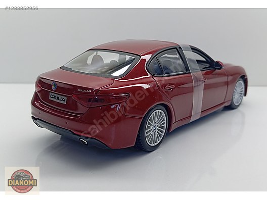 Burago Diecast Model 1:24 Alfa Romeo Araba