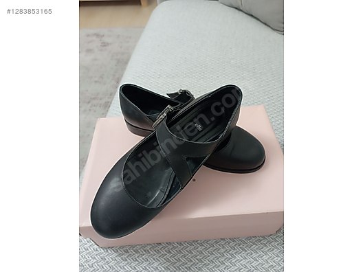 Kadın Topuksuz Klasik Ayakkabı