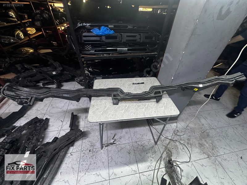 Mercedes EQE Tampon (Ön)