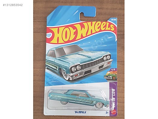 Hot Wheels Diecast Model 1:64 Chevrolet Araba - 1312853542