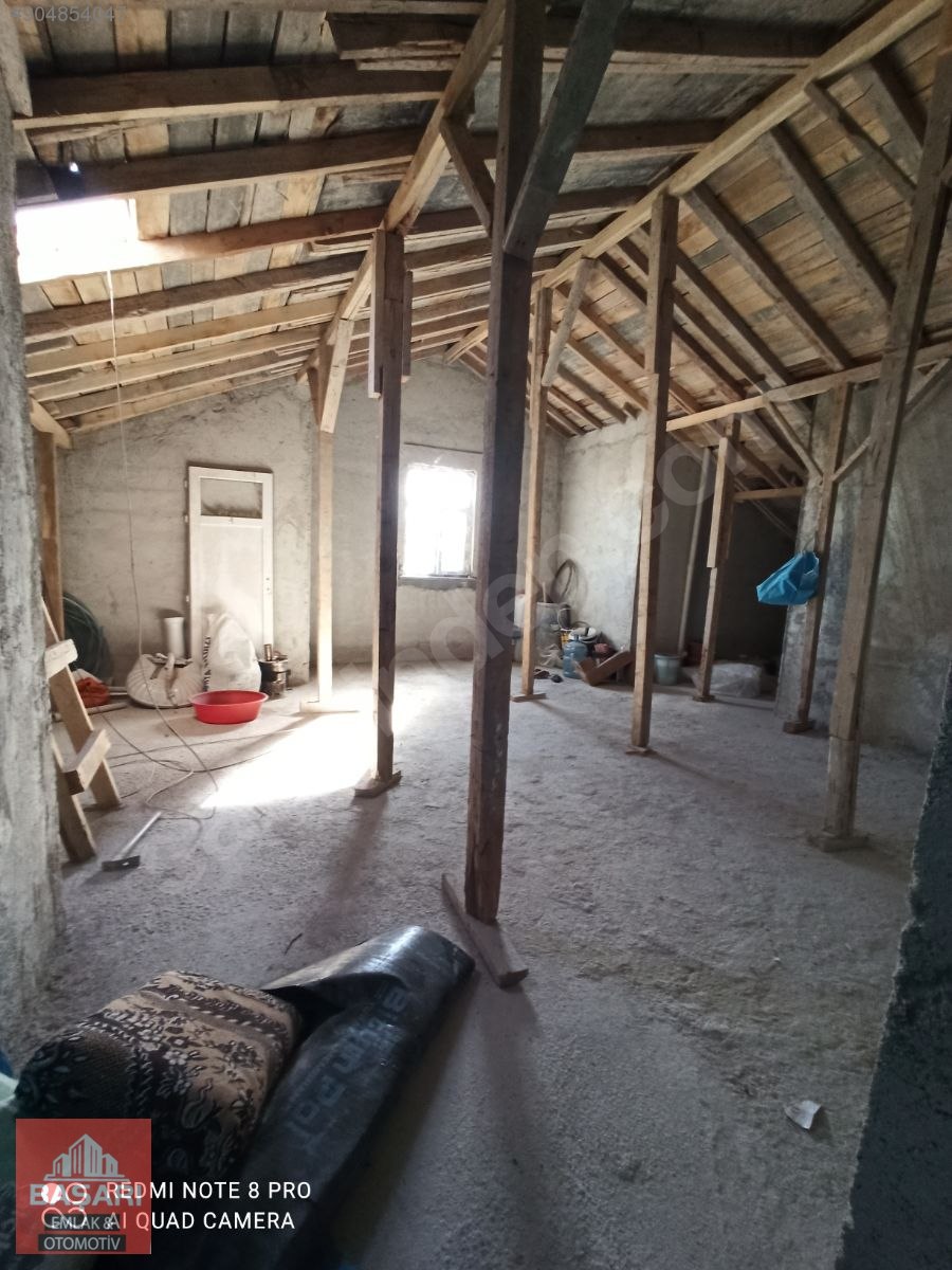 KONYA KARATAY SARAÇOĞLU 1.KANALDA 2.5 KATLI MÜSTAKİL EV Satılık