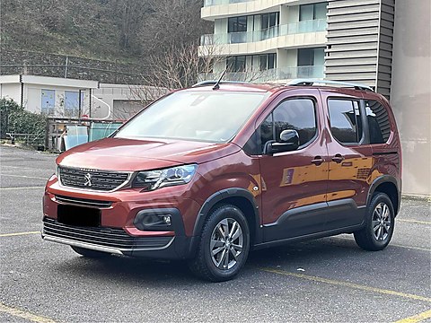 Peugeot / Rifter / 1.5 BlueHDI / Allure / 2022 PEUGEOT RİFTER 1.5 ...