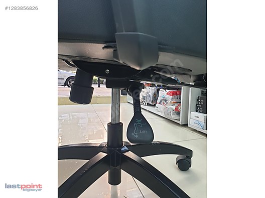 Used & Brand New Items / Gaming & Gamers Exclusive / Gaming Equipment / Gaming Chair