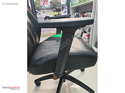 Used & Brand New Items / Gaming & Gamers Exclusive / Gaming Equipment / Gaming Chair