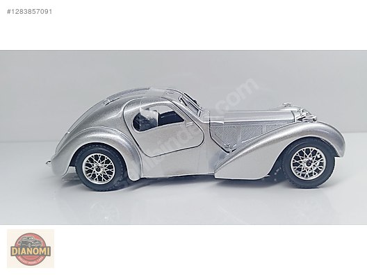 Burago Diecast Model 1:24 Bugatti Araba
