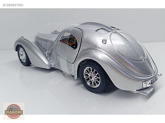Burago Diecast Model 1:24 Bugatti Araba