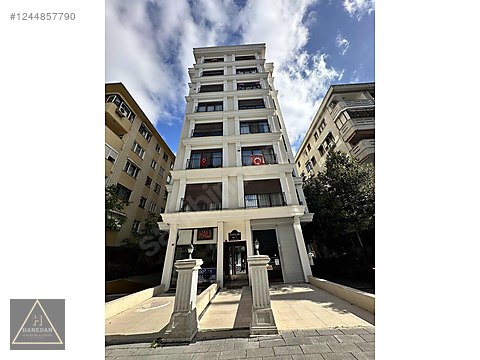 Marmaraya yakın Kiralık 2+1 Göztepe Evsen sokakta...