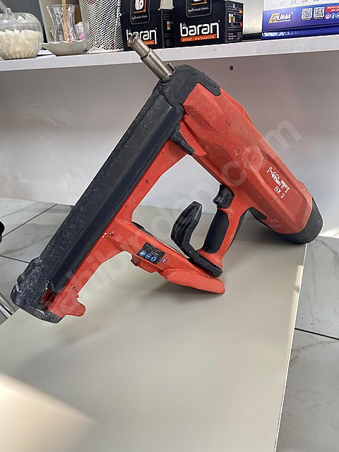 Hilti BX3 Akülü Betona Çivi Çakma