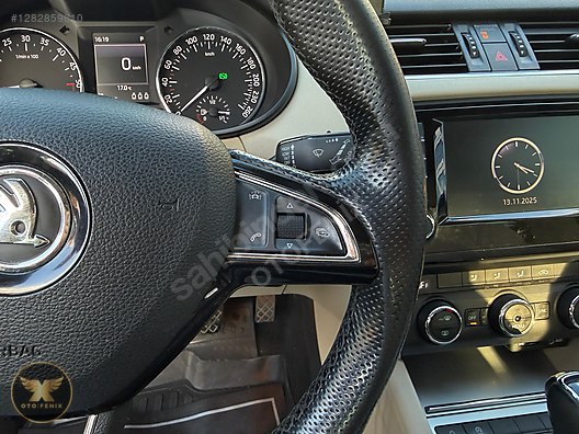 OTOFENİX 2015 SKODA OCTAVİA 1.6 TDI STYLE CR. DSG 215.000 KM