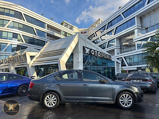 OTOFENİX 2015 SKODA OCTAVİA 1.6 TDI STYLE CR. DSG 215.000 KM